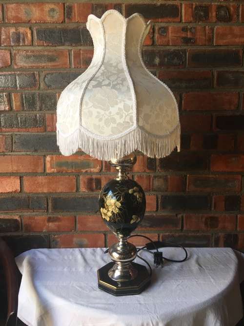 STUNNING LARGE BLACK LACQUERED HAND PAINTED CHINESE LAMP -for leadip