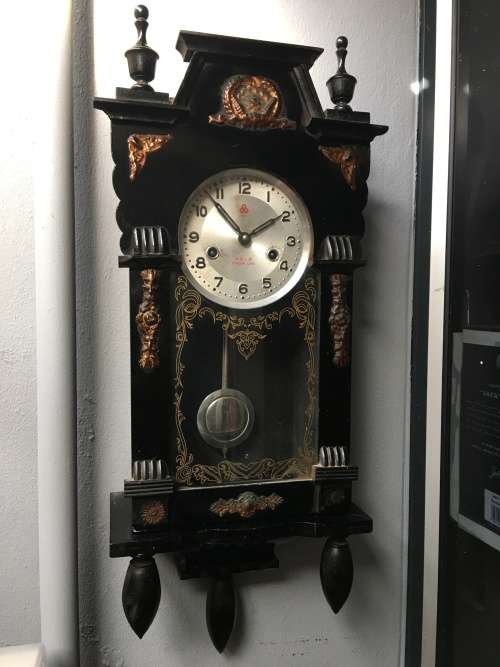 RARE VINTAGE 1950'S CHINESE 555 WALL CLOCK MADE IN SHANGHAI working