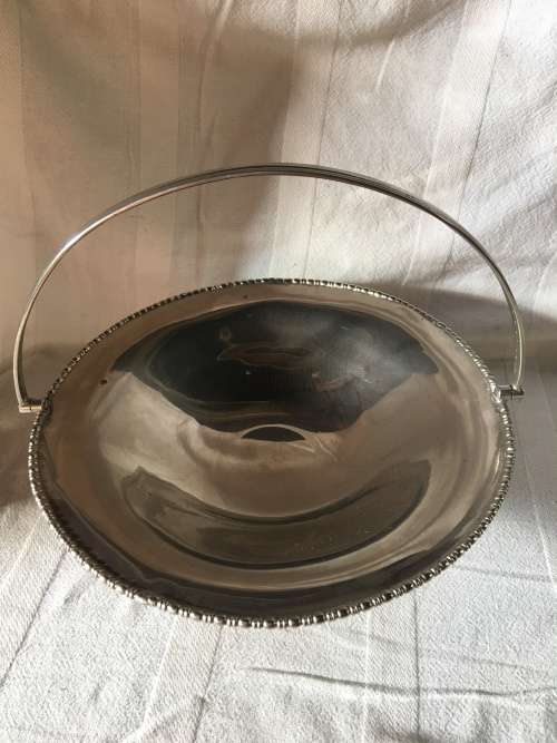 GORGEOUS ANTIQUE SILVER PLATED FRUIT BOWL