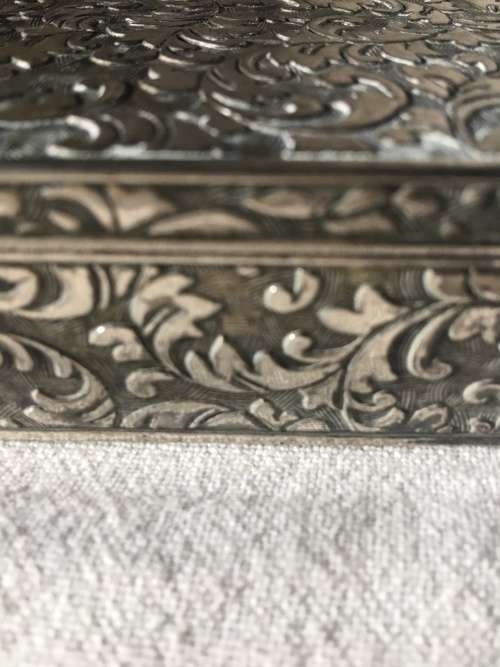 GORGEOUS HEAVY SILVER PLATED JEWELRY BOX WITH SAL LOGO