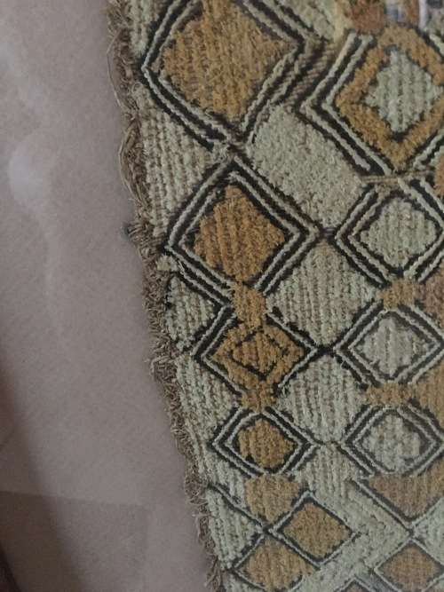 STUNNING ANTIQUE FRAMED KELIM PERSIAN CARPET