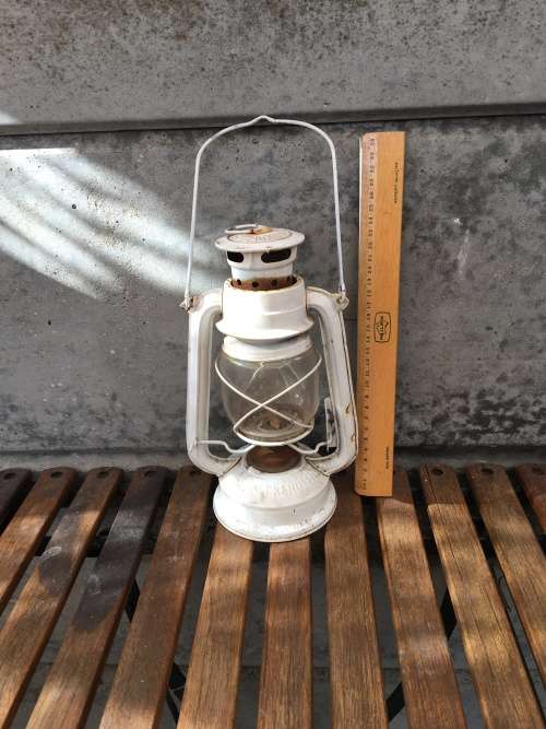 WOW !!! A STUNNING VINTAGE WHITE STORM LANTERN