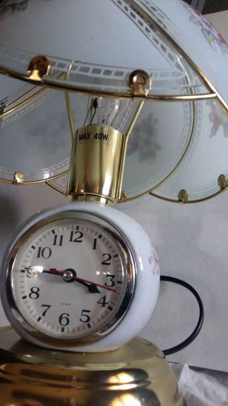 Wow,Vintage Touch Lamp Quartz Clock Lamp With Painted Panel Glass Lamp Shade