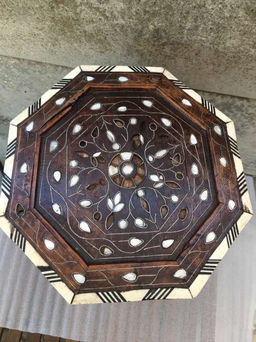 A STUNNING BALI TEAK TABLE WITH MOTHER OF PEARL AND SILVER INLAY
