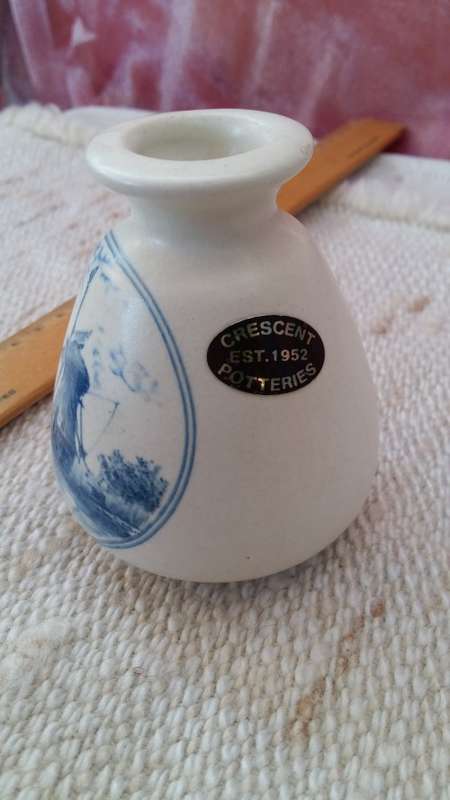 Delfts Style blue and white Crescent Potteries EST 1952. Vase.