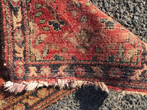 VERY WELL WORN GENUINE WOOL HAND KNOTTED PERSIAN PRAYER RUG 770 X 445mm