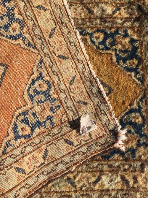 WELL WORN ANTIQUE HAND KNOTTED PURE WOOL PERSIAN PRAYER MAT 790 X 530mm