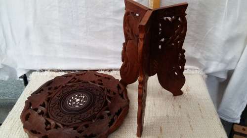 Vintage Beautiful Leaf Design Hand-Carved & bone inlaid Decorative Wooden Accent Table