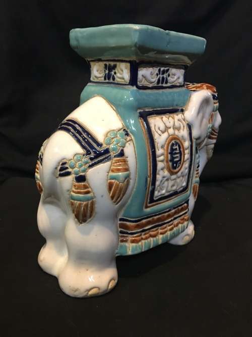 WOW !!! A GORGEOUS ORIENTAL CERAMIC ELEPHANT PLANT STAND