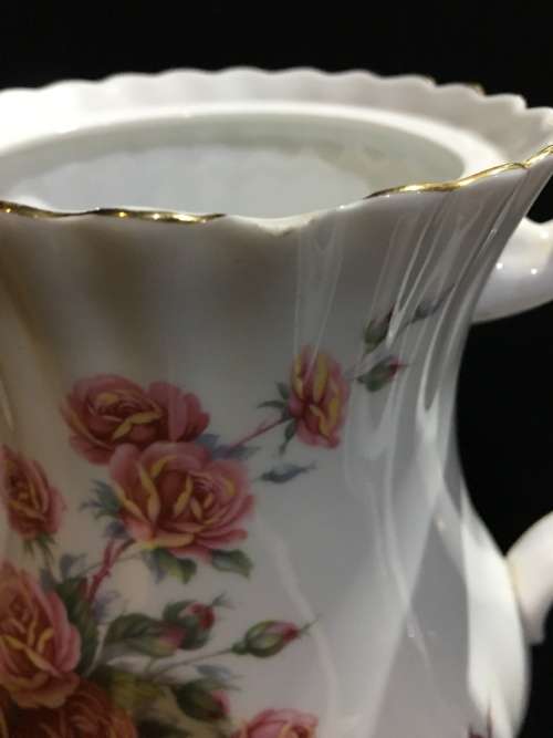 Royal Albert Bone China " Centennial rose " coffee pot