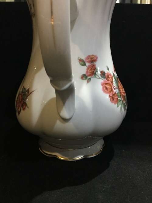 Royal Albert Bone China " Centennial rose " coffee pot