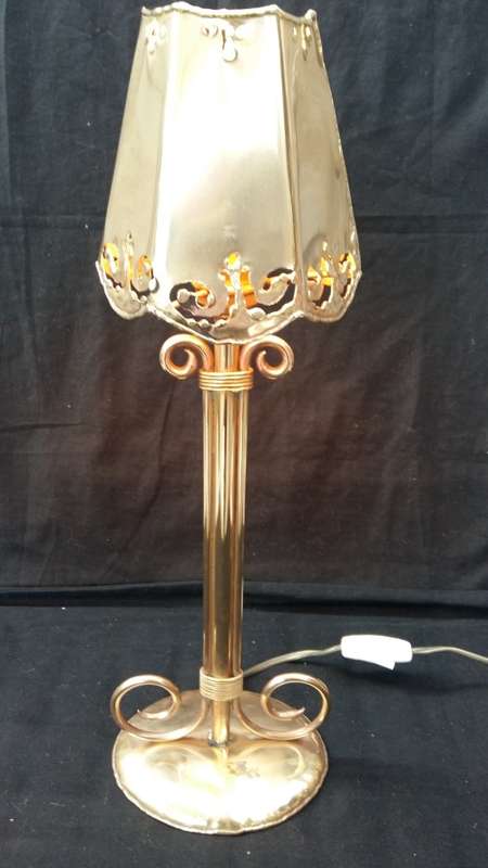 Wow!!! Stunning Vintage Art Genuine Solid Brass Lamp and solid brass lamp shade . 45 cm High