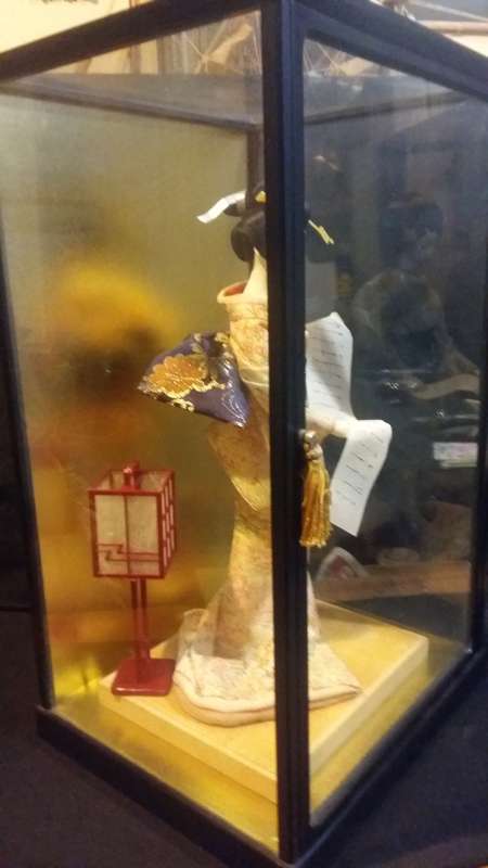 Stunning Vintage Large Oriental Geisha in Glass Casing. 540 mm High