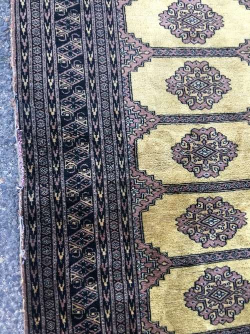 PURE WOOL HAND MADE BOKHARA PERSIAN CARPET 1550 X 920mm
