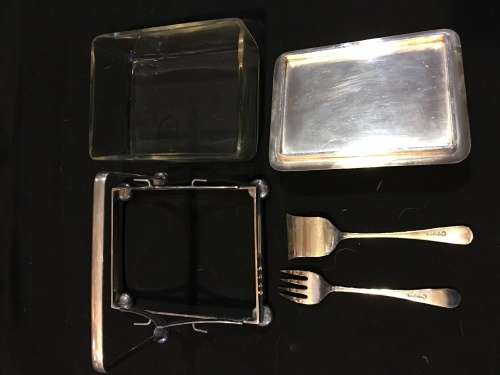WOW !! FANTASTIC VINTAGE SILVER PLATED CAVIAR BOWL WITH THE ACCOMPANYING SERVING SPOON AND FORK