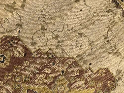 GORGEOUS BEIGE PERSIAN STYLE CARPET 2180 X 1450mm
