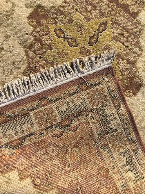 GORGEOUS BEIGE PERSIAN STYLE CARPET 2180 X 1450mm