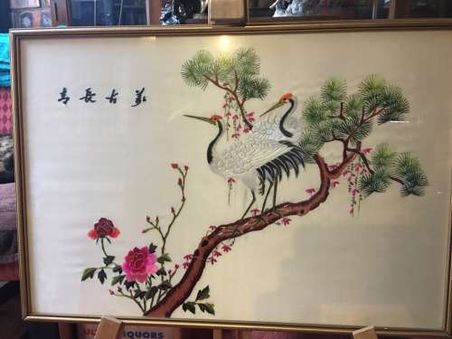 WOW !!!  A BEAUTIFUL VINTAGE  FRAMED CHINESE SILK EMBROIDERY OF RED CROWNED CRANES  WITH CALIGRAPHY