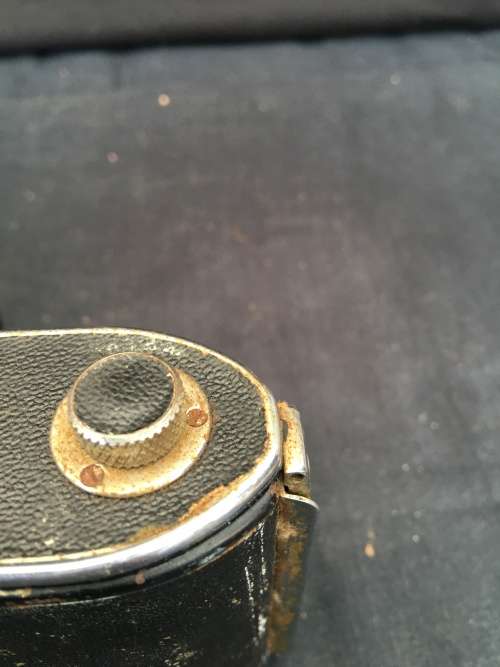 WOW !!! VINTAGE ENSIGN SELFIX 420 SHUTTER CAMERA 1945 . FOR SPARES OR REPAIRS OR DISPLAY