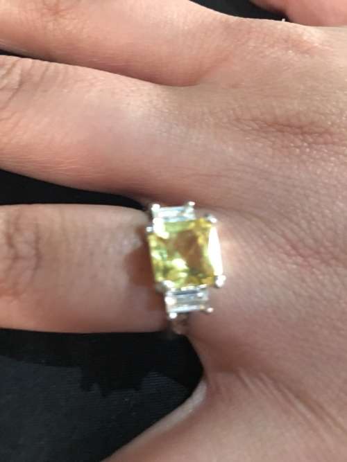 WOW !!! BEAUTIFUL COSTUME JEWELRY RING STAMPED ON THE INSIDE "CLAIRE" , LOOKS AMAZING