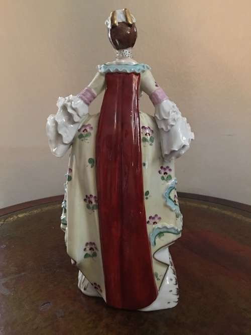 FANTASTIC ANTIQUE SITZENDORF GERMAN PORCELAIN FIGURINE circa 1890's