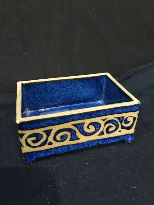 GORGEOUS BLUE GLAZED GREEK STYLE PORCELAIN TRINKET BOX