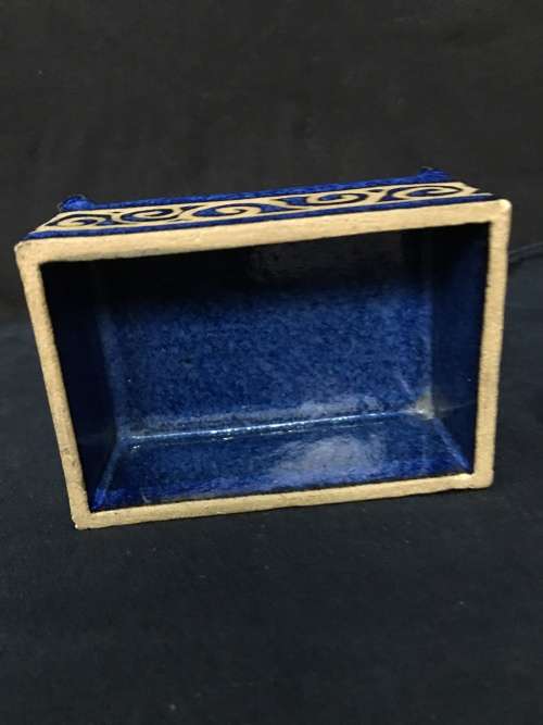 GORGEOUS BLUE GLAZED GREEK STYLE PORCELAIN TRINKET BOX