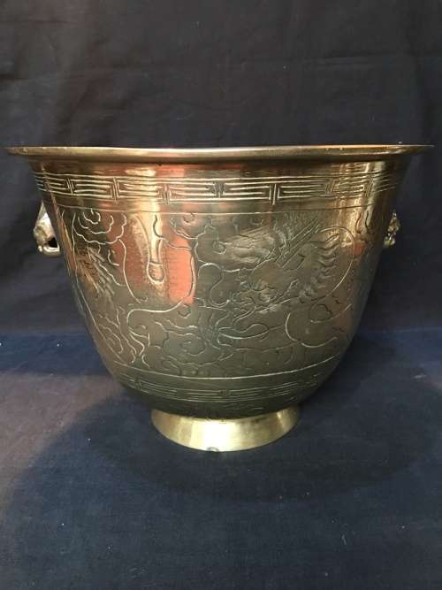 WOW !!! ABSOLUTELY STUNNING LARGE CHINESE SOLID BRASS VASE / PLANTER WITH MARKINGS