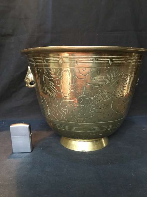 WOW !!! ABSOLUTELY STUNNING LARGE CHINESE SOLID BRASS VASE / PLANTER WITH MARKINGS