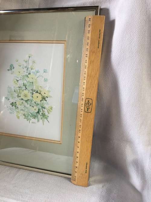 WOW !!! BEAUTIFUL FLORAL PRINT OF A JENKINS ORIGINAL IN A STYLISH FRAME BEHIND GLASS
