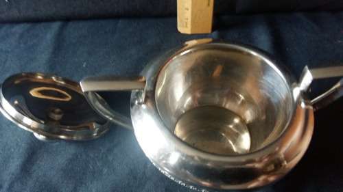 Vintage silver Plated Walker and Hall Sheffield 17074 Sugar Pot with Lid - 250ml
