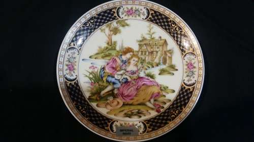 Beautiful Vintage Imari  Porcelain Victorian Design Plate. with artist signature