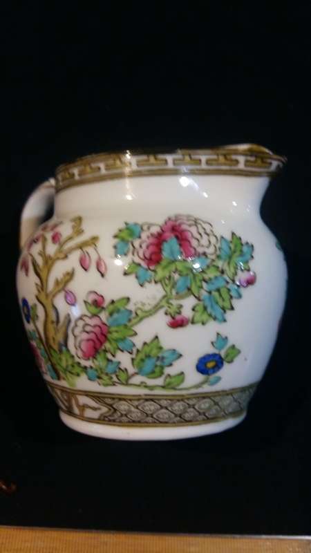 Beautiful Antique "Ye Olde" Indian Tree,  Fridgewood England Creamer