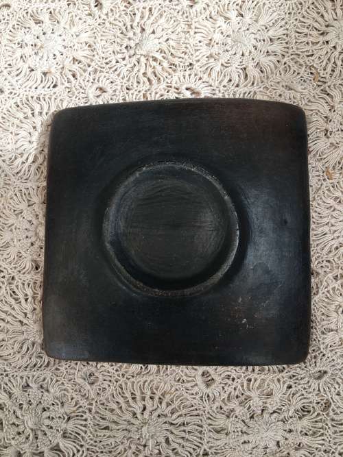 WOW !!! ABSOLUTELY STUNNING SQUARE VINTAGE ORIENTAL SUSHI PLATE WITH RAISED CORNERS  AND CALLIGRAPHY