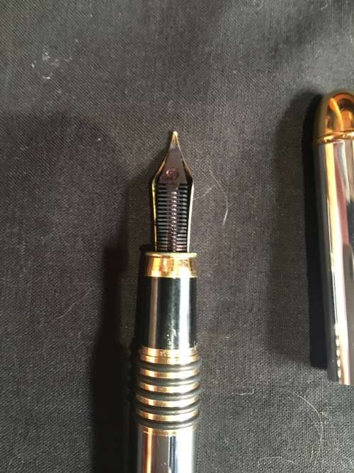 WOW !!!!! VINTAGE MINKA IRIDIUM TIPPED FOUNTAIN PEN perfect for calligraphy IN EXCELLENT CONDITION