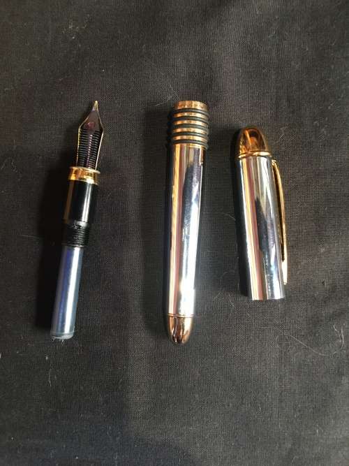 WOW !!!!! VINTAGE MINKA IRIDIUM TIPPED FOUNTAIN PEN perfect for calligraphy IN EXCELLENT CONDITION