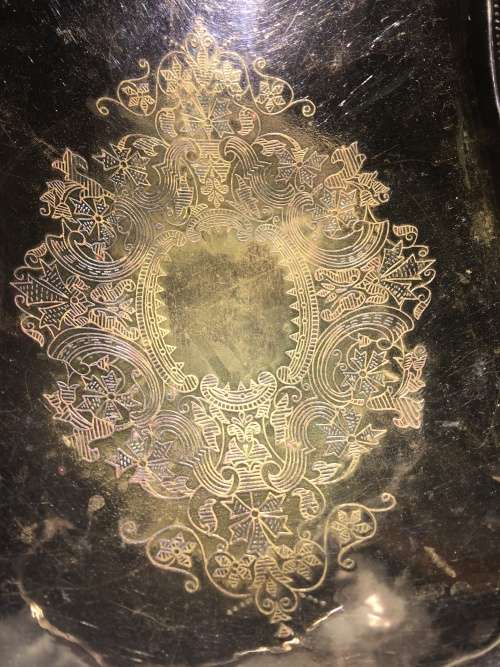 STUNNING HEAVY ANTIQUE SILVER PLATE TABLE CENTRE PIECE BOWL ON BUN FEET WITH ORNATE DETAILING