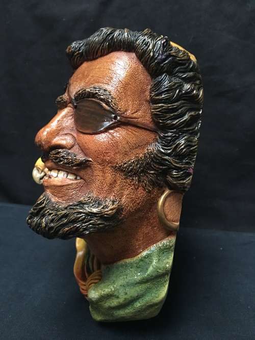 STUNNING VINTAGE "BOSSONS" CHALKWARE FIGURAL WALL HANGING PIRATE WITH PARROT TITLED BUCCANEER 1964
