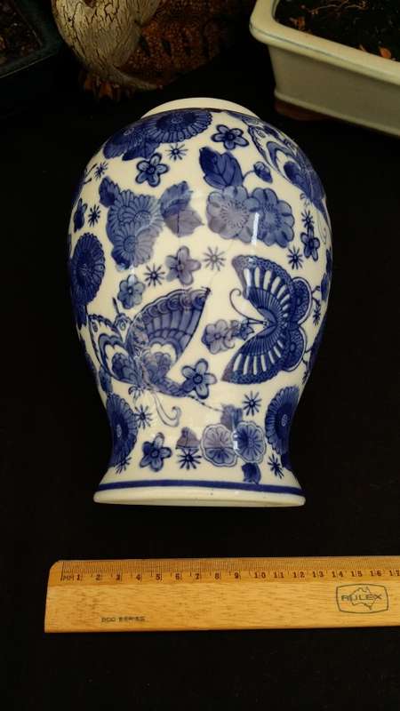 Stunning Genuine Ming Blue and White Butterfly and Floral Design Porcelain Vase with Lid