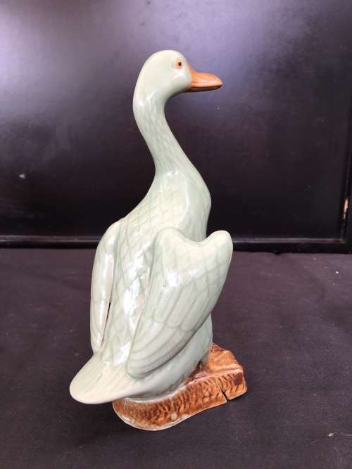 WOW !!!! ABSOLUTELY STUNNING RARE CHINESE CELADON GLAZED PORCELAIN DUCK