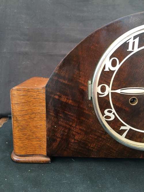 STUNNING MAUTHE GERMAN MANTLE CLOCK IN FULL WORKING ORDER WITH THE KEY