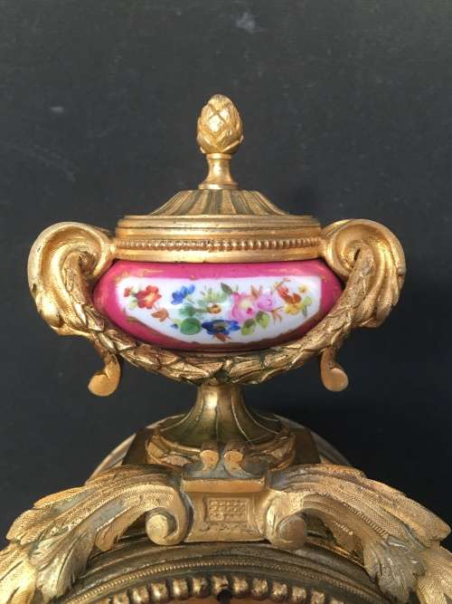 JAPY FRERES ORIGINAL FRENCH 19th CENTURY BRONZE GILT MANTLE CLOCK WITH GARNITURES