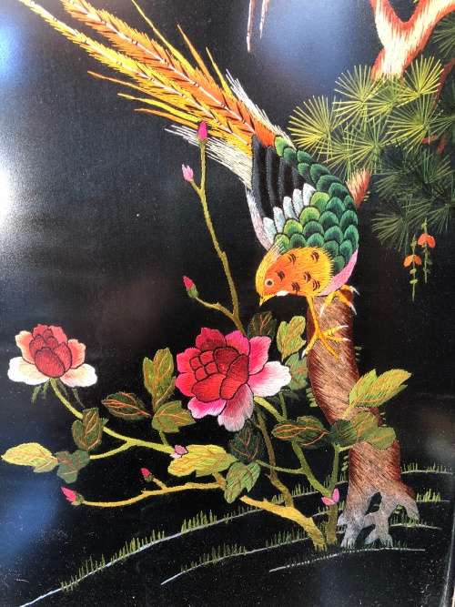 WOW !!! STUNNING FRAMED BEHIND GLASS CHINESE SILK EMBROIDERY OF BIRDS WITH CALLIGRAPHY