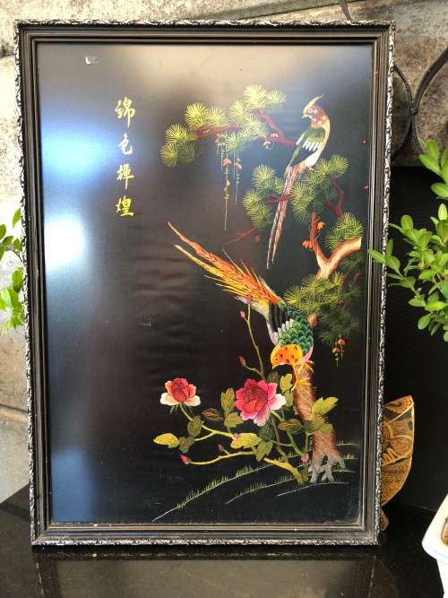 WOW !!! STUNNING FRAMED BEHIND GLASS CHINESE SILK EMBROIDERY OF BIRDS WITH CALLIGRAPHY