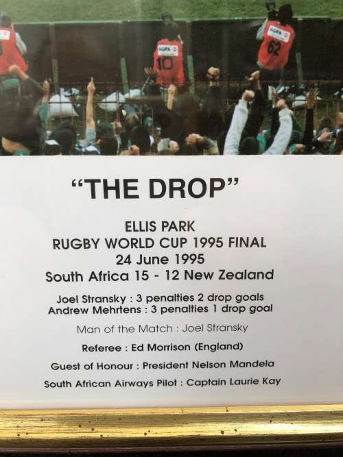 WOW !!! 1995 RUGBY WORLD CUP FINAL "THE DROP" FRAMED PHOTOGRAPH WITH THE ROAD TO THE FINAL HISTORY