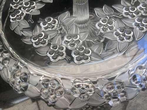 Beautiful Collectible Rare Mikasa "CARMEN" Clear Crystal frosted cake server embossed with flowers.