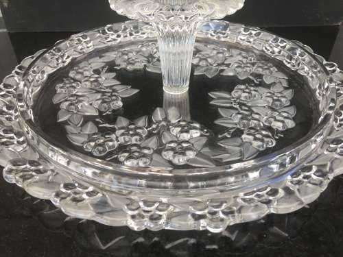 Beautiful Collectible Rare Mikasa "CARMEN" Clear Crystal frosted cake server embossed with flowers.