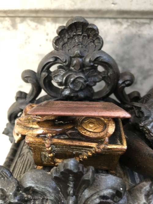 JAPY FRERE CIE MEDAILLE D`ARGENT 1844~1849 ORMOLU AND BRONZE FRENCH FIGURAL MANTLE CLOCK  ~ WORKING