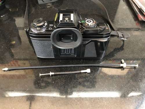 WOW !!!  COMPLETE MINOLTA X~700 CAMERA WITH 2 EXTRA LENSES AND MANY OTHER EXTRAS , CHECK DESCRIPTION