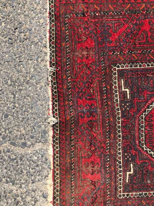 WOW !!! NICELY WORN PURE WOOL HAND KNOTTED VINTAGE PAKISTAN BALUCH PERSIAN CARPET 1000 X 1770mm